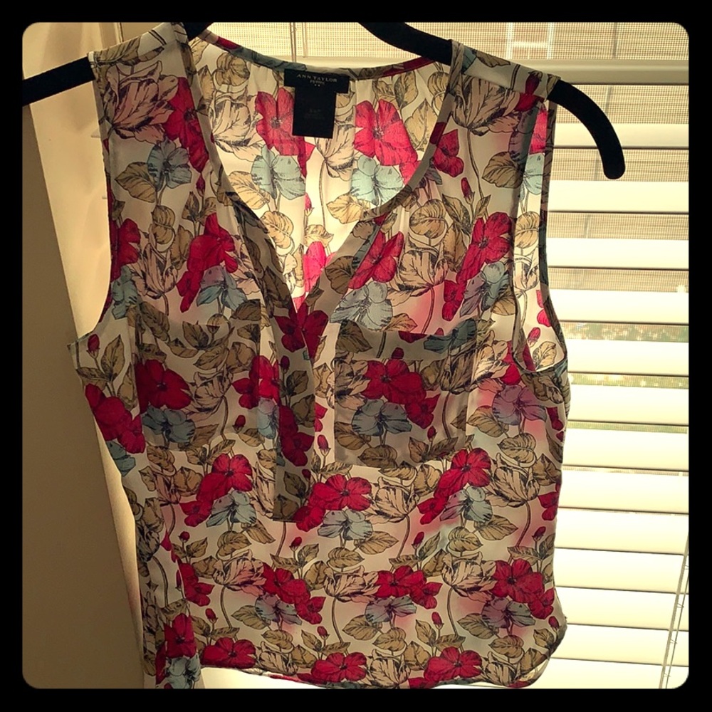 Ann Taylor floral sleeveless blouse